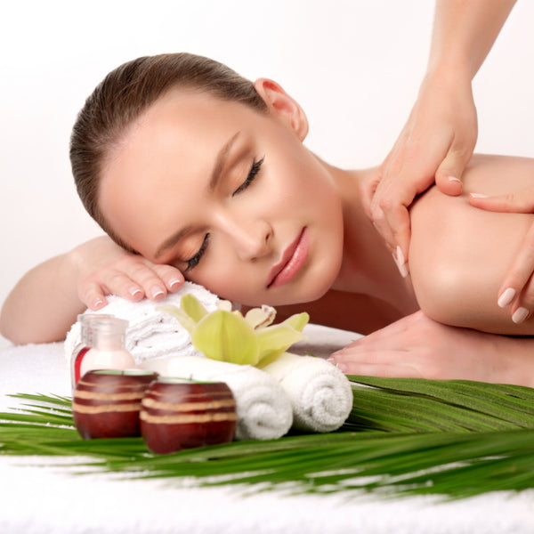 Moisturizes and regenerates the skin